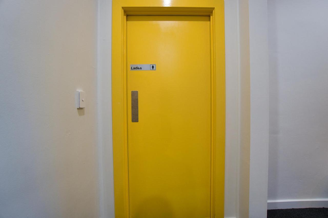 Dreamy Stays Accommodation - Private Rooms With Shared Bathrooms أدليد المظهر الخارجي الصورة