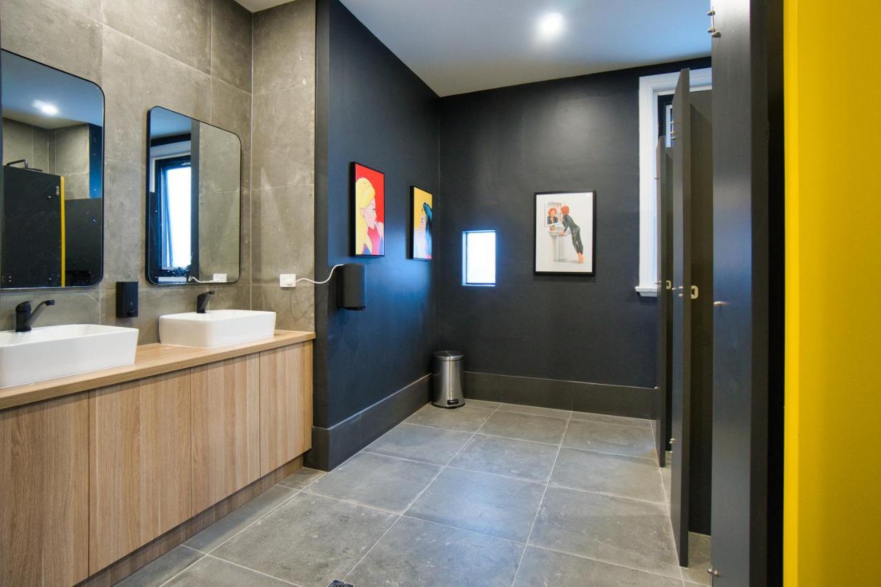 Dreamy Stays Accommodation - Private Rooms With Shared Bathrooms أدليد المظهر الخارجي الصورة