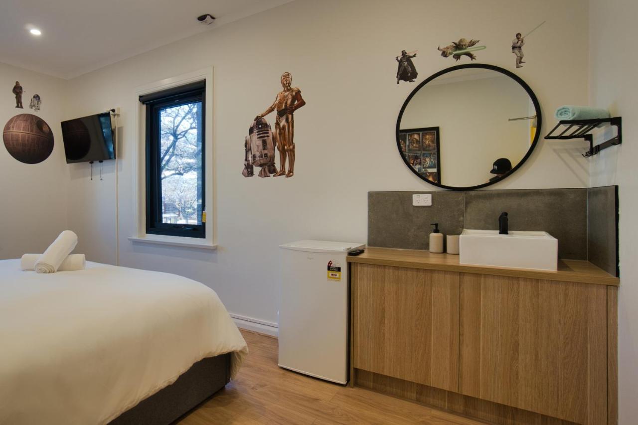 Dreamy Stays Accommodation - Private Rooms With Shared Bathrooms أدليد المظهر الخارجي الصورة