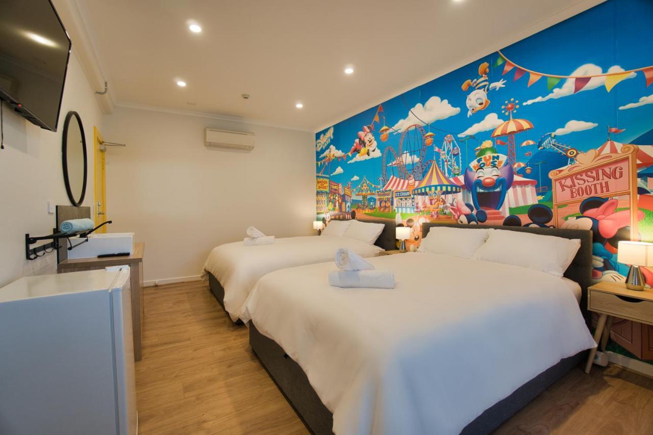 Dreamy Stays Accommodation - Private Rooms With Shared Bathrooms أدليد المظهر الخارجي الصورة